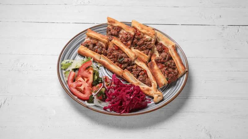 Pide mit Fleisch
